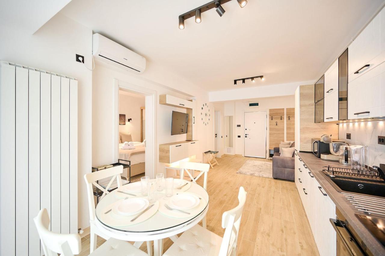 Newvision Apartment In Infinity Beach Resort - Parking Mamaia Exterior foto