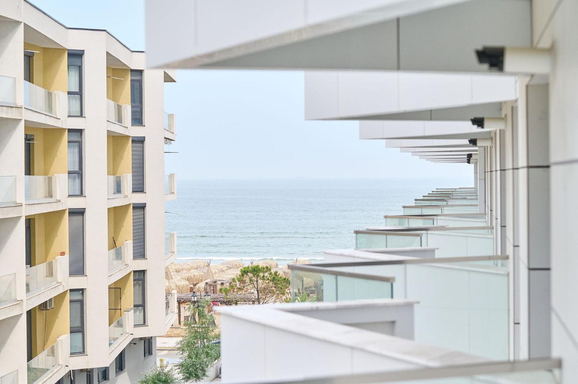Newvision Apartment In Infinity Beach Resort - Parking Mamaia Exterior foto