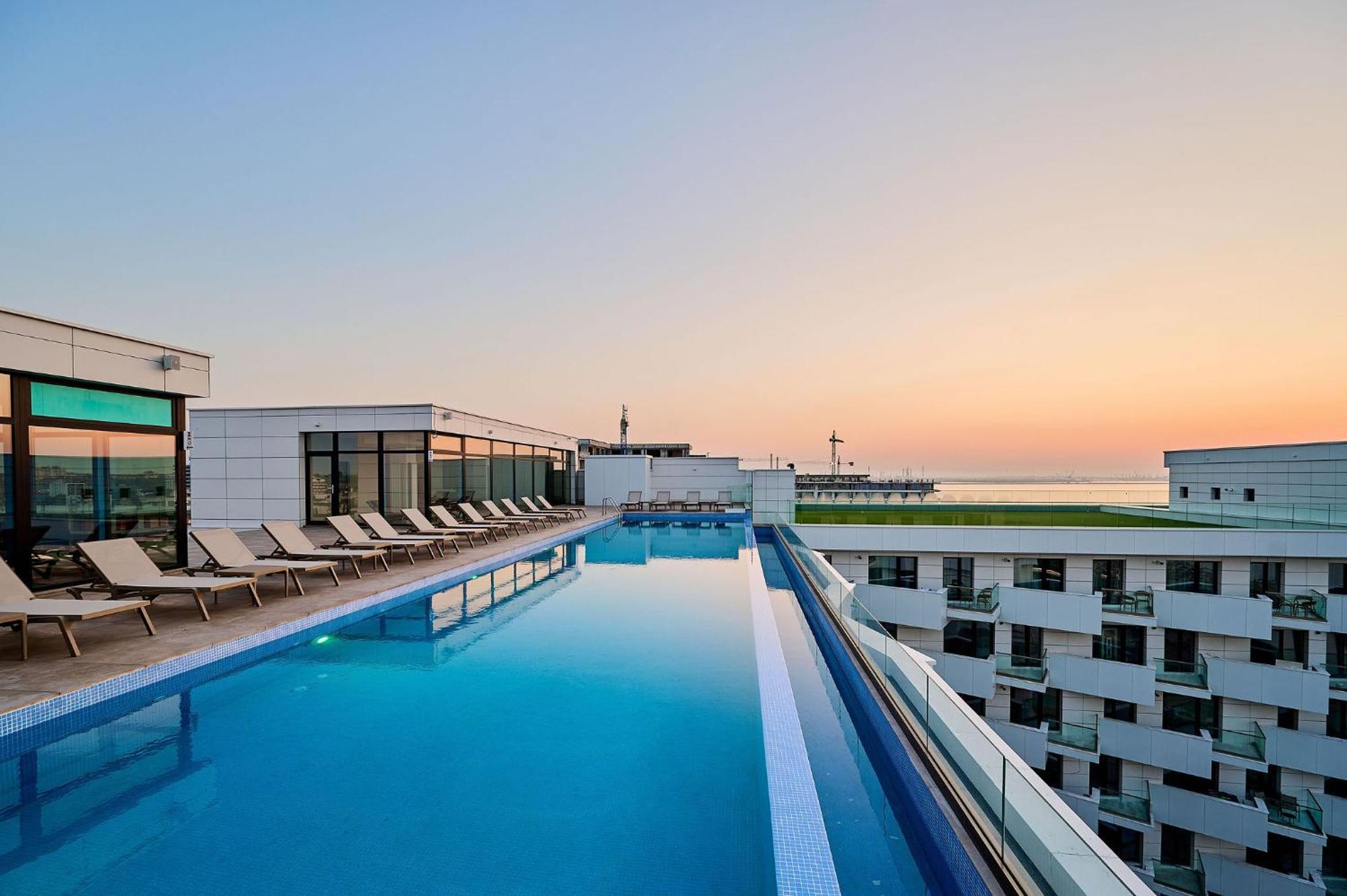 Newvision Apartment In Infinity Beach Resort - Parking Mamaia Exterior foto